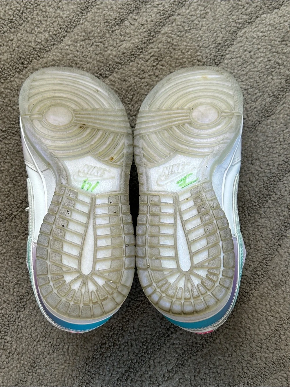 Nike Women’s Dunk Low “Unlock Your Space” in Iridescent Size 9 - Picture 6 of 8